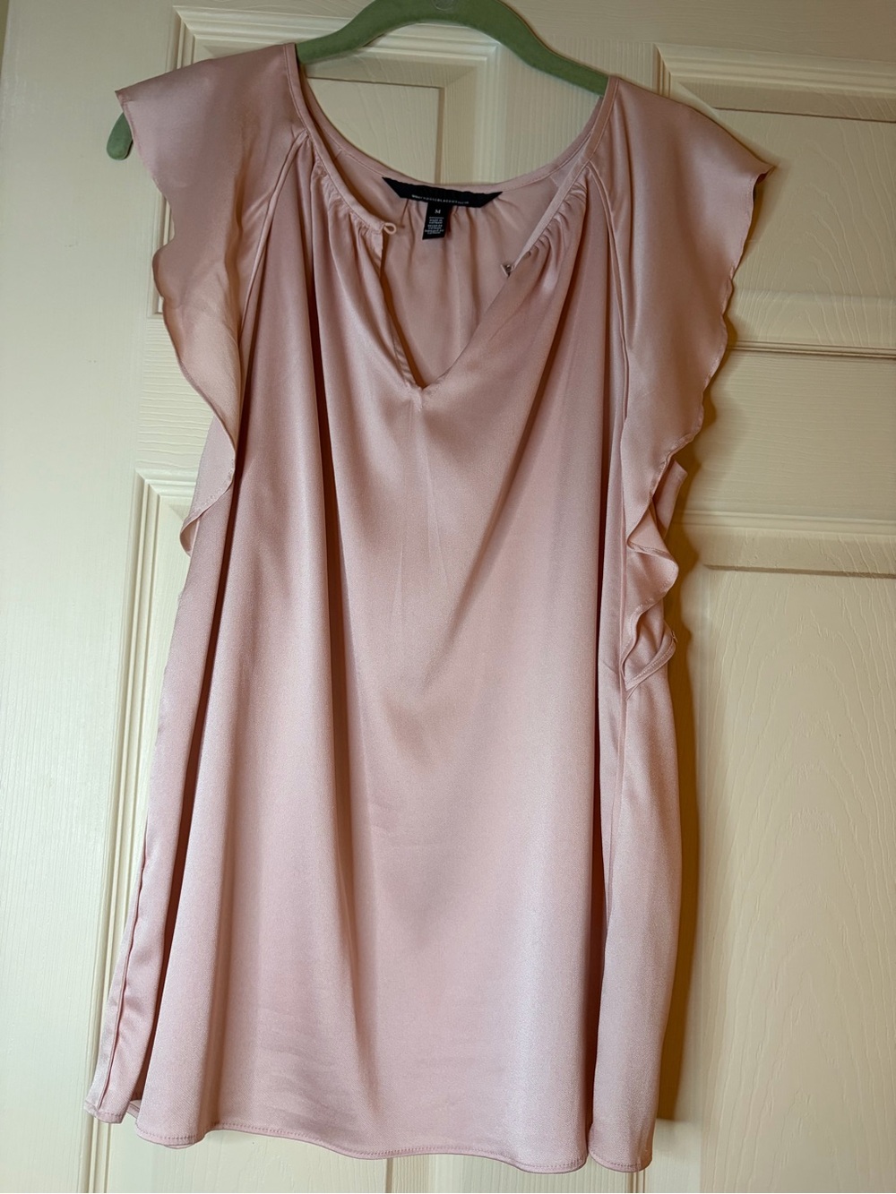 White House Black Market Light Blush Pink Flutter Sleeve Blouse